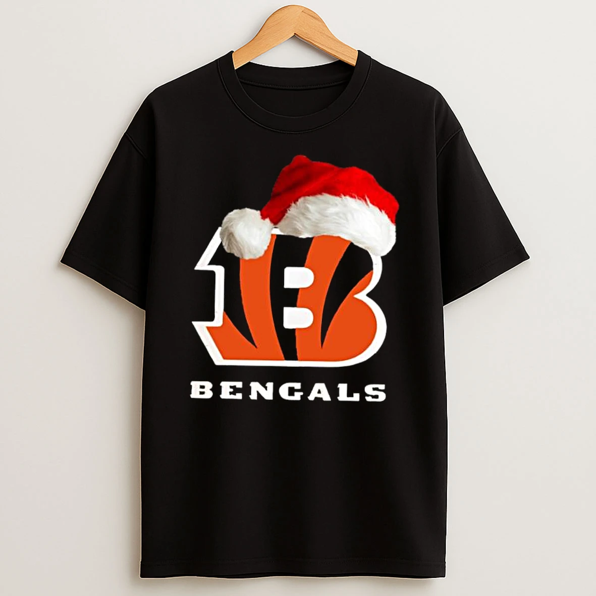 Whatwillwear Dalatshirt 20251210_121713 24_cincinnati Bengals 2025 Santa Hat Logo Football Christmas Shirts