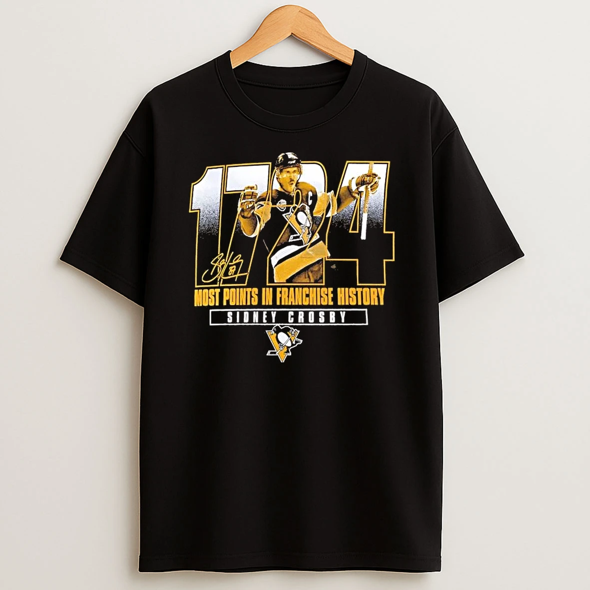 Whatwillwear Hoopoetees 20251225_094923 61_sidney Crosby 1724 Most Points In Franchise History Pittsburgh Penguins Shirts