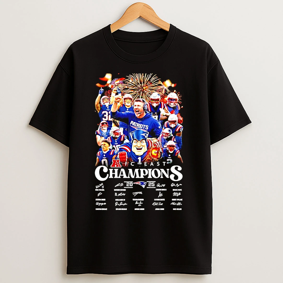 Classic New England Patriots Nfl 2025 Afc East Champions Signatures T Shirts
