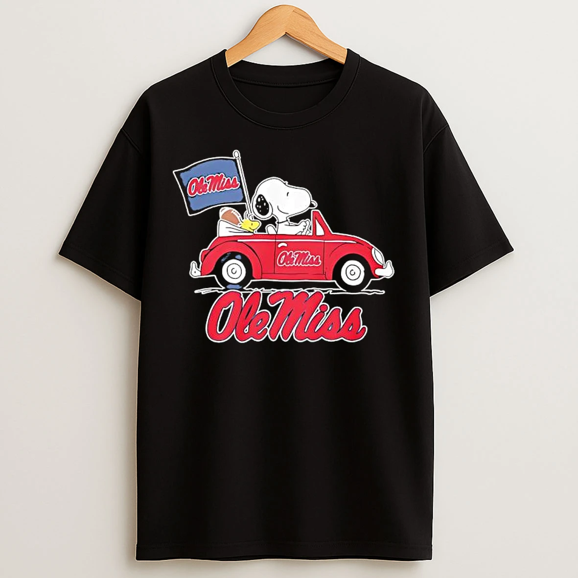 Classic Snoopy X Ole Miss Rebel Car Flag Red Graphic T Shirts