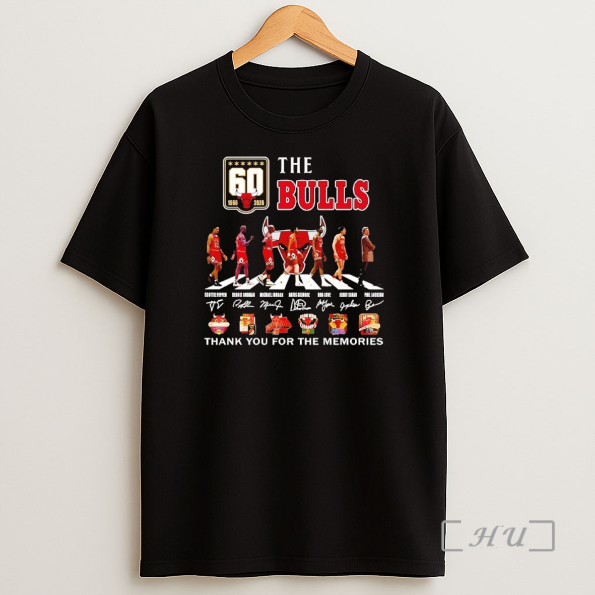 Officials The Chicago Bulls Players Abbey Road 60 Years 1966 2026 Thank You For The Memories Signature Shirt Sweatshirt Tee