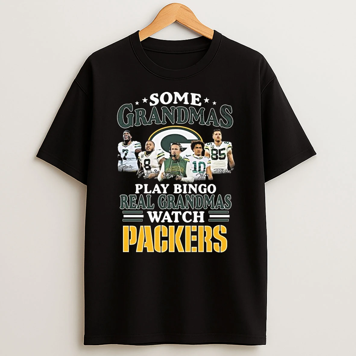 Some Grandmas Play Bingo Real Grandmas Watch Green Bay Packers Signatures 2026 Shirts