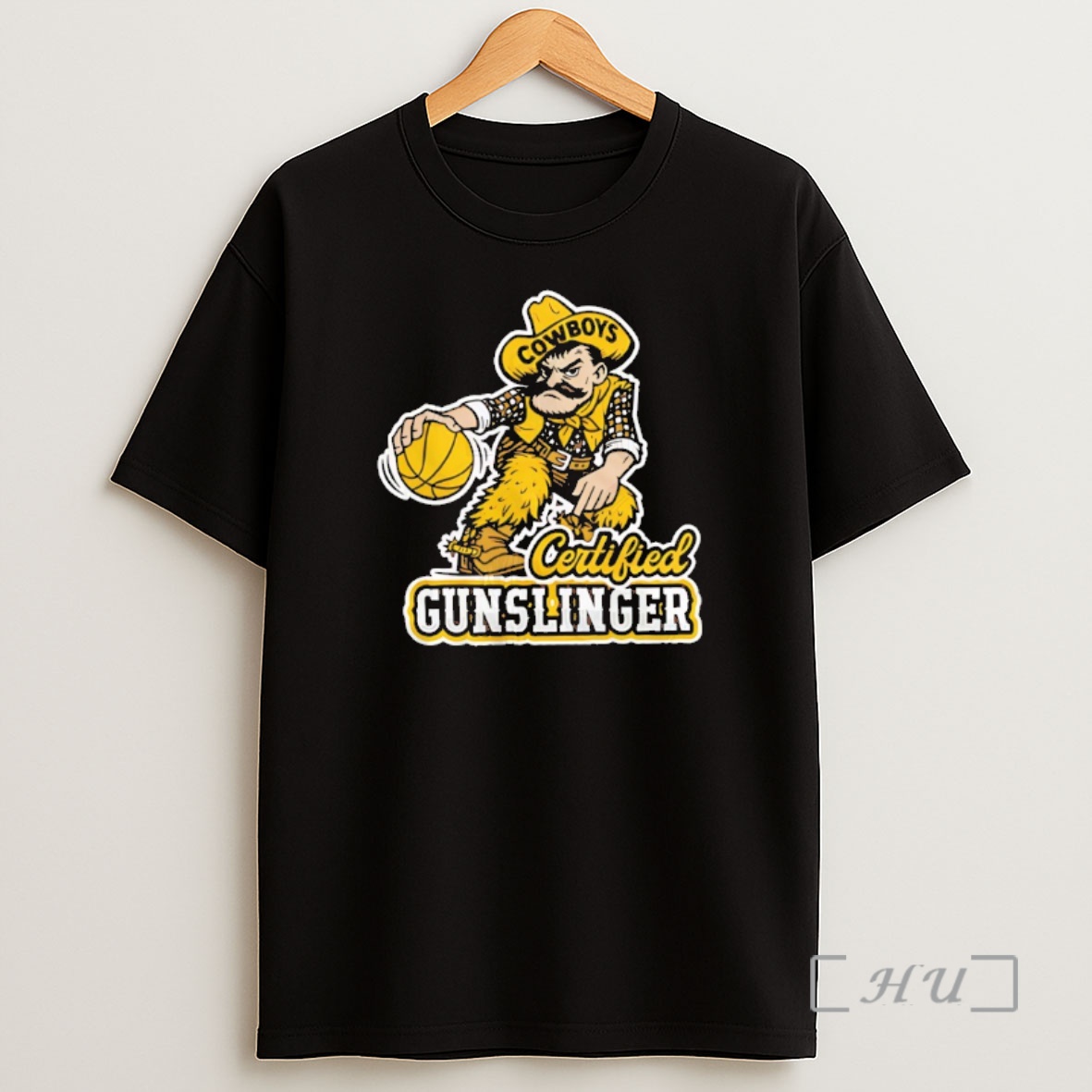 Officials Certified Gunslinger Wyoming Cowboys Shirt Sweatshirt Tee