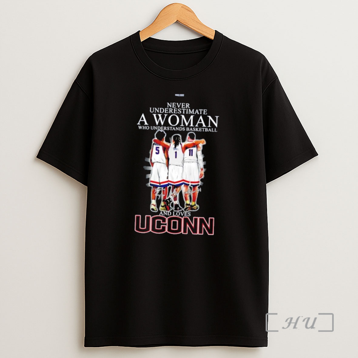 Officials Never Underestimate A Woman And Lovs Uconn Huskies Players Tarris Reed Jr Shirt Sweatshirt Tee