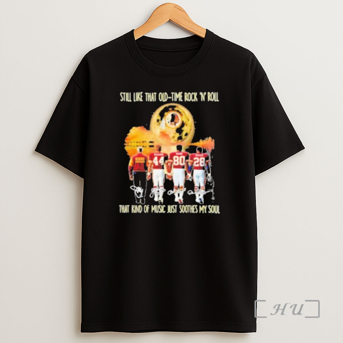 Officials Washington Commanders Players Still Like That Old Time Rock N Roll That Kind Of Music Shirt Sweatshirt Tee