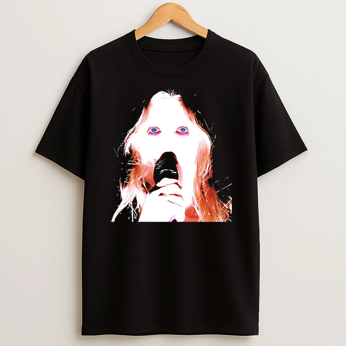 Audrey Hobert Shares New Tour Photo Shirts