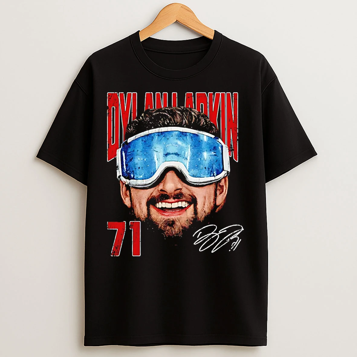 Classic Dylan Larkin Detroit Red Wings Goggles Big Head Signature T Shirts