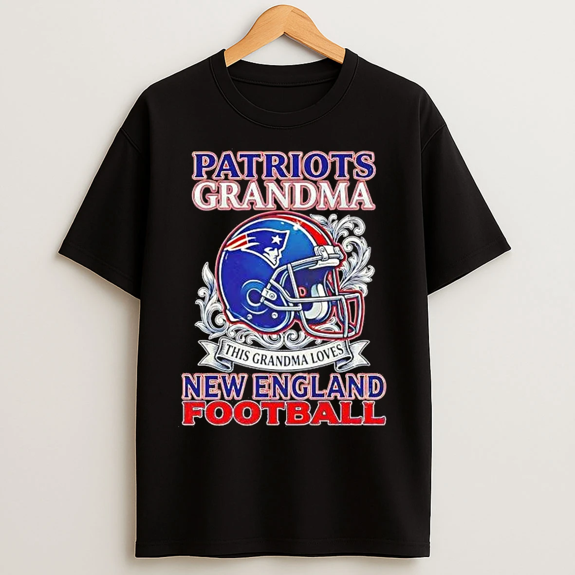 Classic Patriots Grandma This Grandma Loves Helmet Tee T Shirts