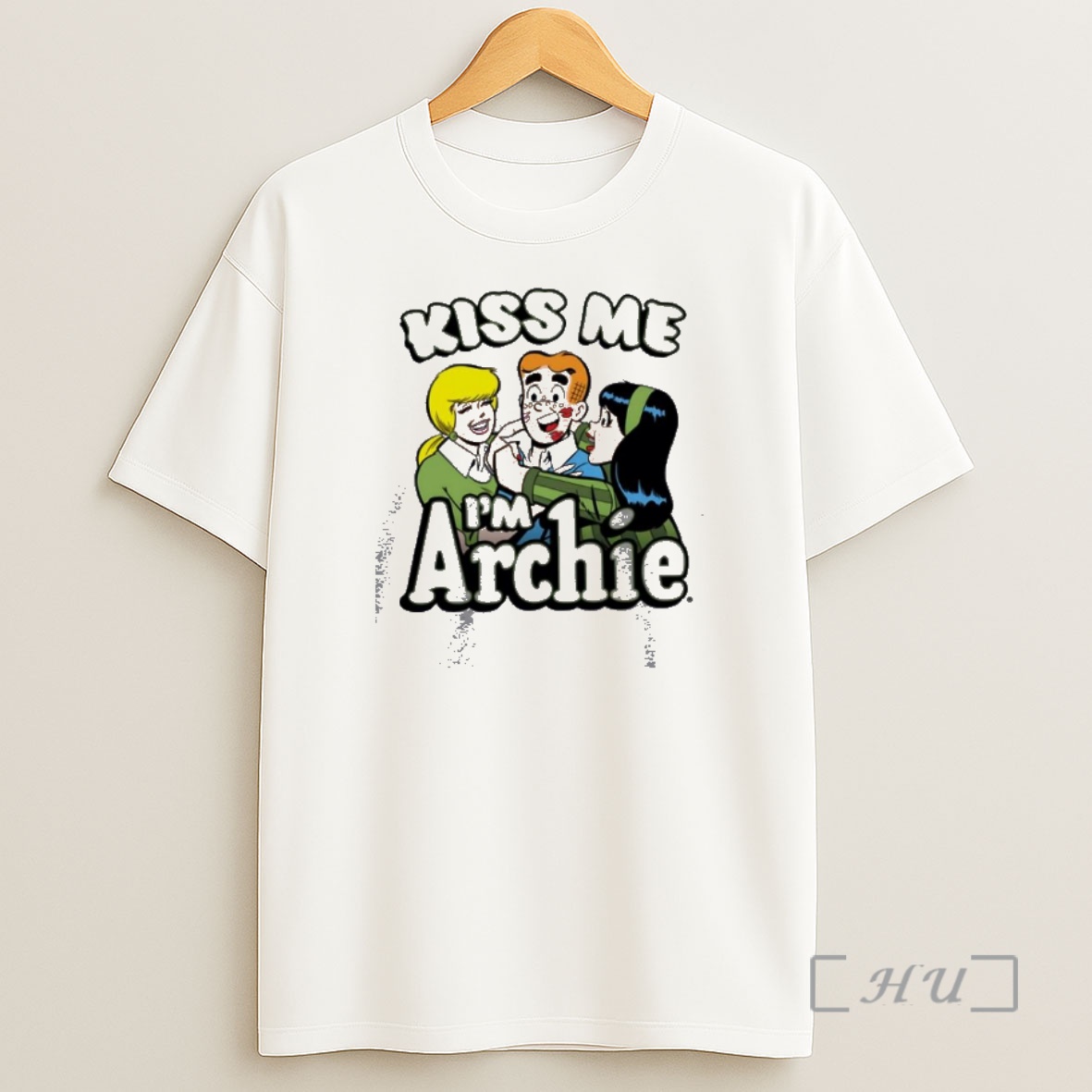 Officials Betty Cooper And Veronica Lodge Kissing Archie Andrews Kiss Me Im Archie Shirt Sweatshirt Tee