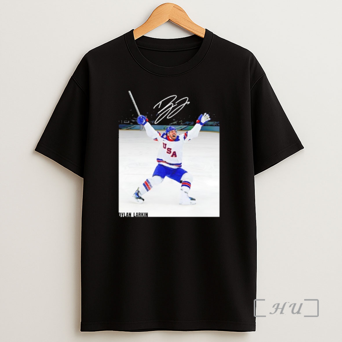 Officials Dylan Larkin Team Usa 2026 Winter Olympics Gold Medal Autographed Shirt Sweatshirt Tee