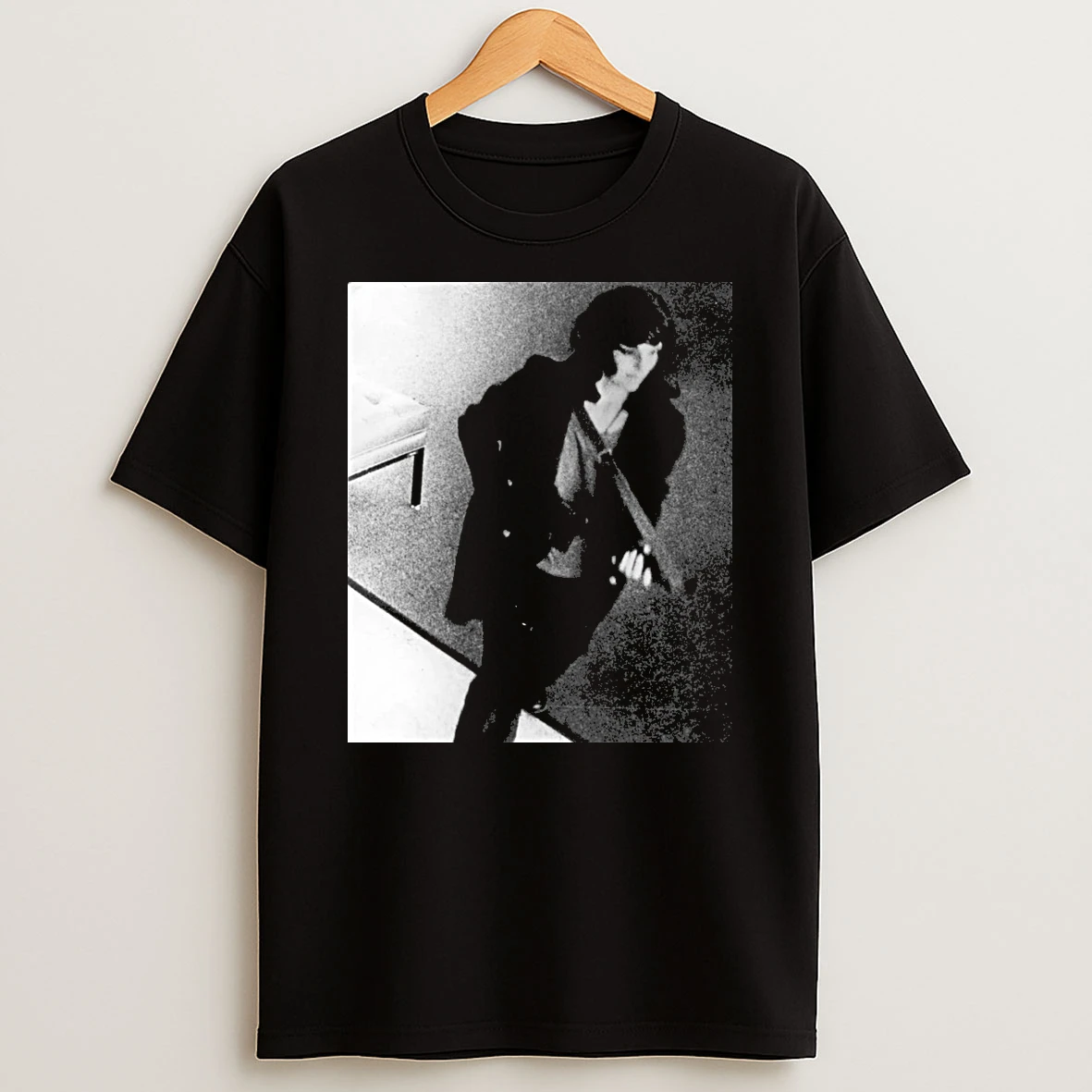 Patty Hearst Hearst Participating In The April 15 1974 Robbery Of The Hibernia Bank In San Francisco Shirts