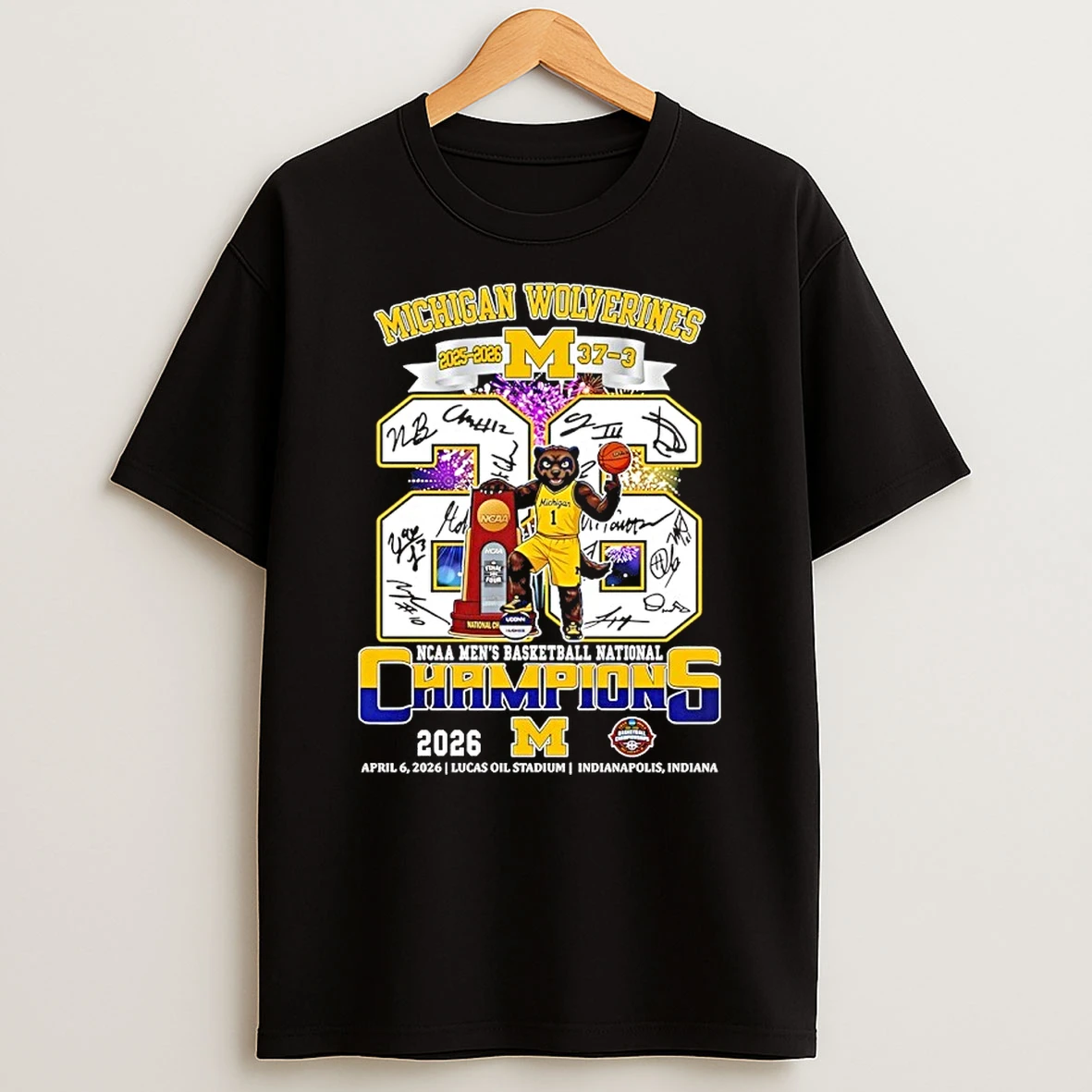 Michigan Wolverines 2026 Mens Basketball National Champions Signatures Mascot Shirts