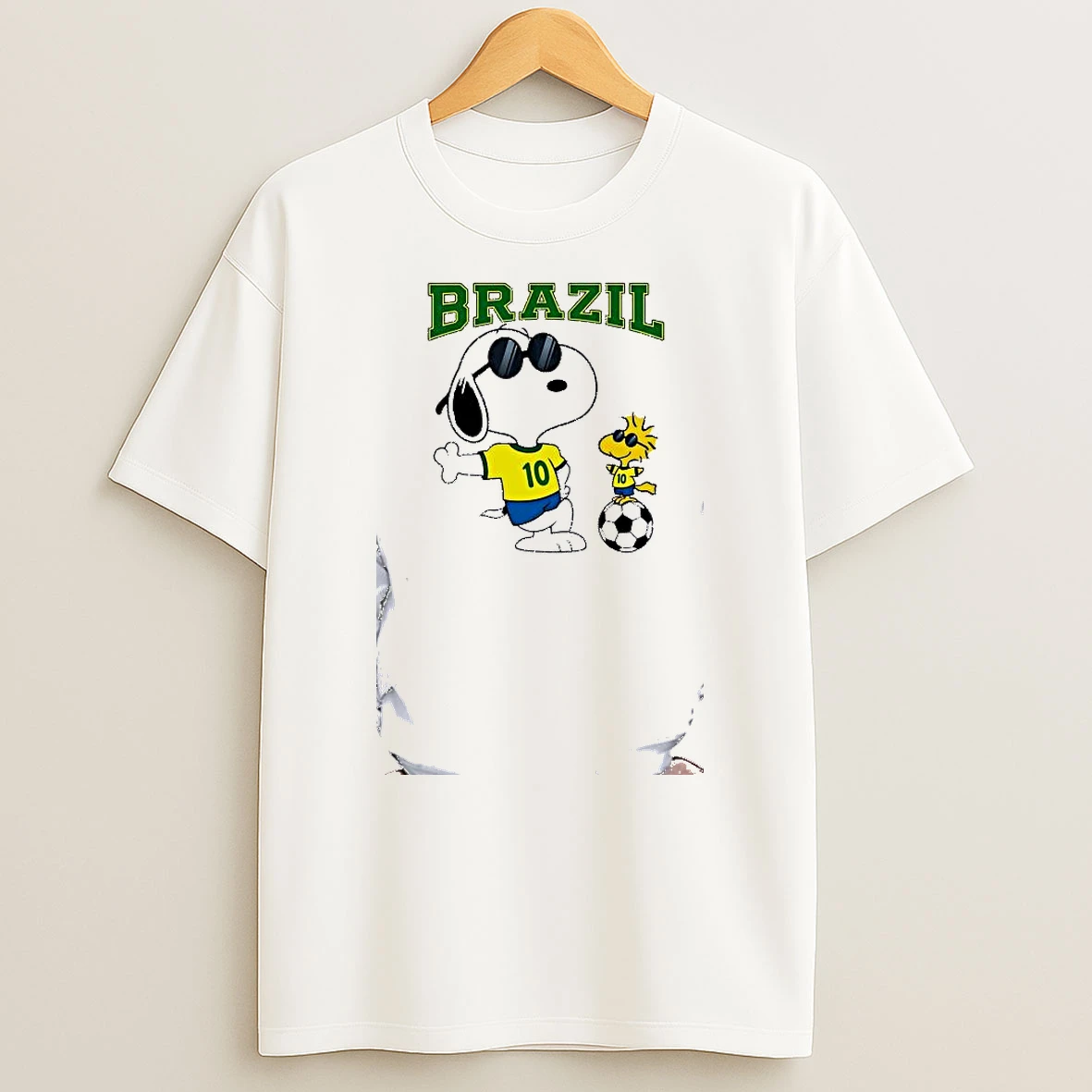 Officials Snoopy Woodstock Brazil National Football Team Premium T Shirt Sweatshirt Hoodie