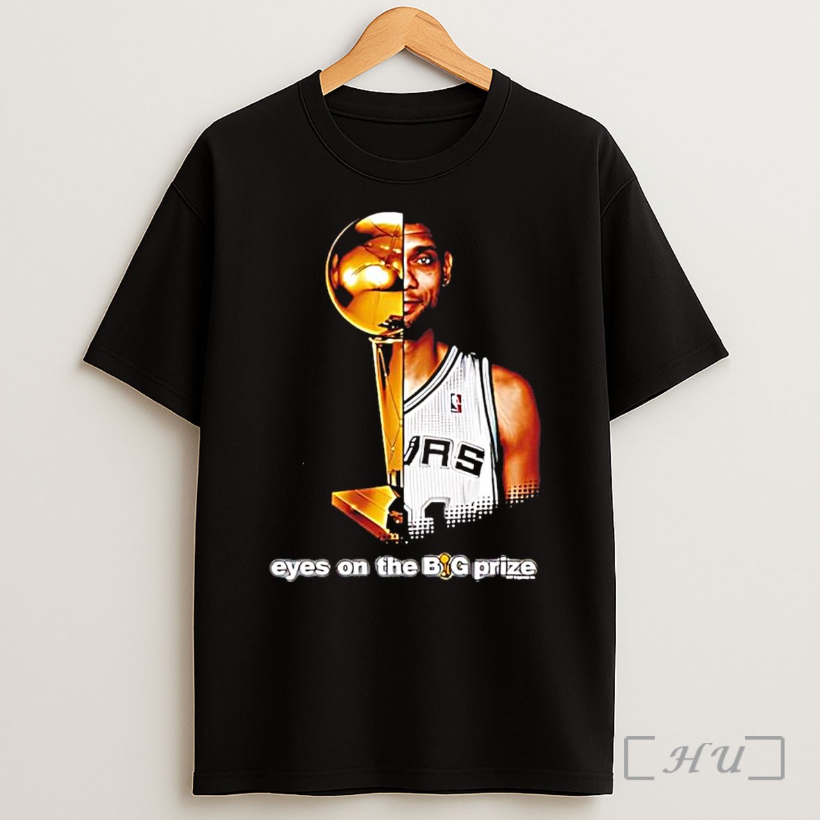 Officials Tim Duncan Eyes On The Big Prize San Antonio Spurs Nba Larry Obrien Trophy Half Face Premium Shirt Sweatshirt Tee